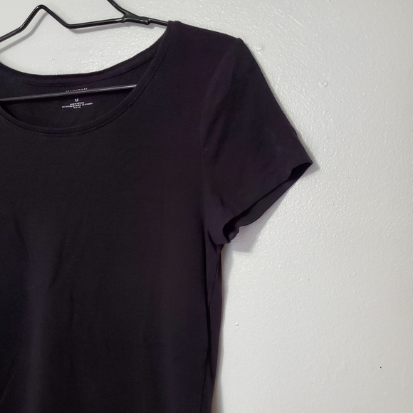 Womens Short Sleeve Slim Fit Crew Tee Size Medium By Madison - Picture 3 of 8